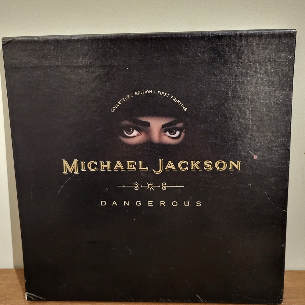 Michael Jackson Dangerous (Collector’s Pop-Up Edition)
